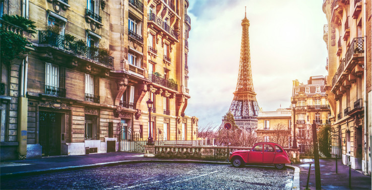 Paris, Eiffelturm und rote Ente